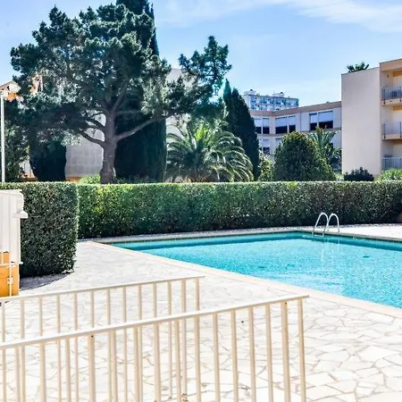 T3 150 M De La Plage, Climatisation, Piscine Et Parking Privatif -