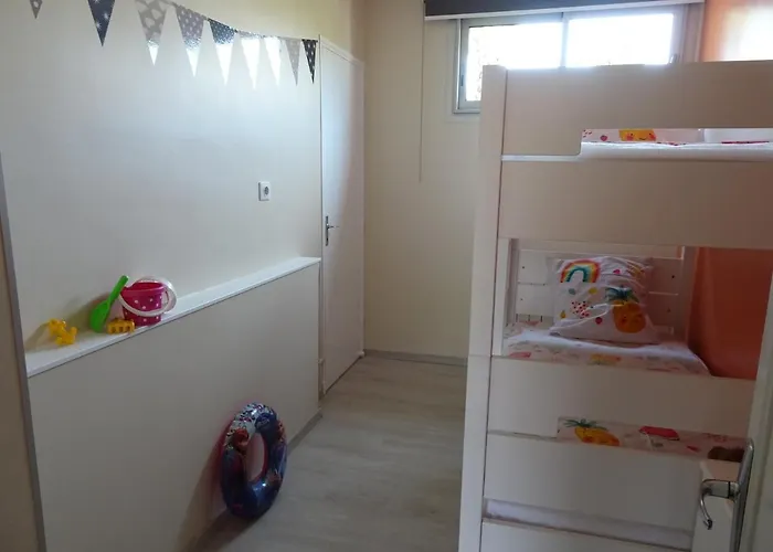 T3 150 M De La Plage, Climatisation, Piscine Et Parking Privatif - Le Lavandou