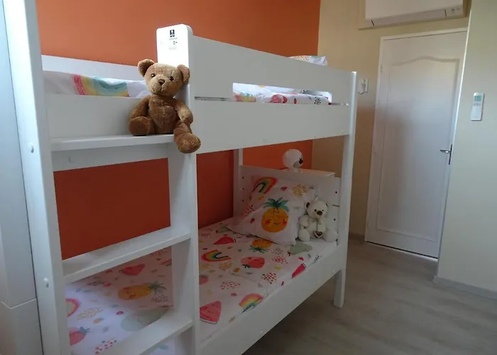 T3 150 M De La Plage, Climatisation, Piscine Et Parking Privatif - Le Lavandou